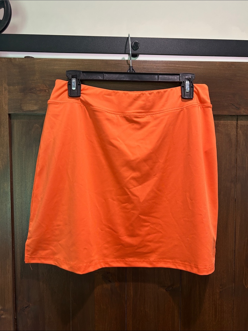 M183 Women's Orange Active Skort - has attached shorts - Size Large
